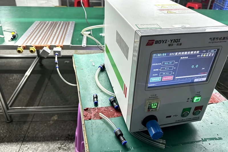 Temperature controller power supply unit connected for TEC testing